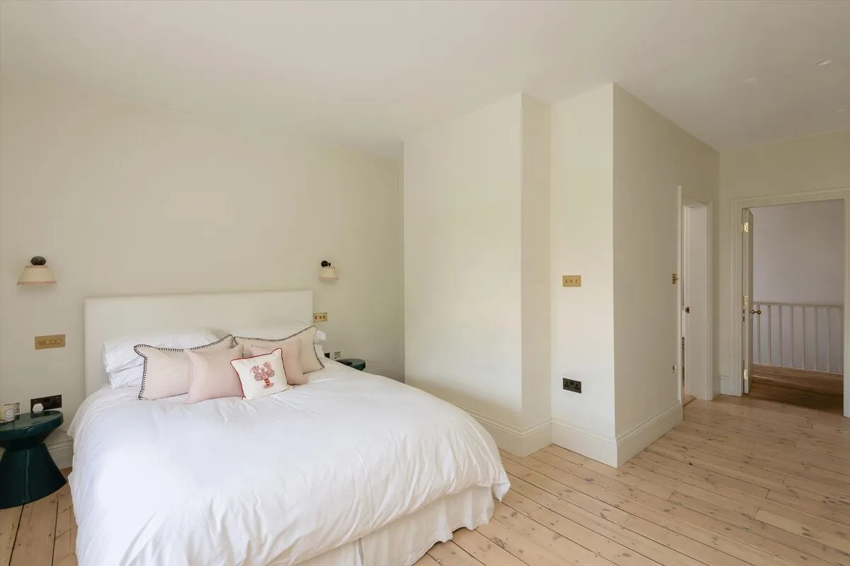 Sidmouth Road, London, NW2, photo 14