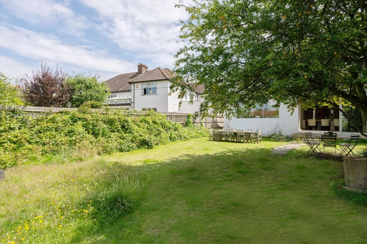 Sidmouth Road, London, NW2, photo 17