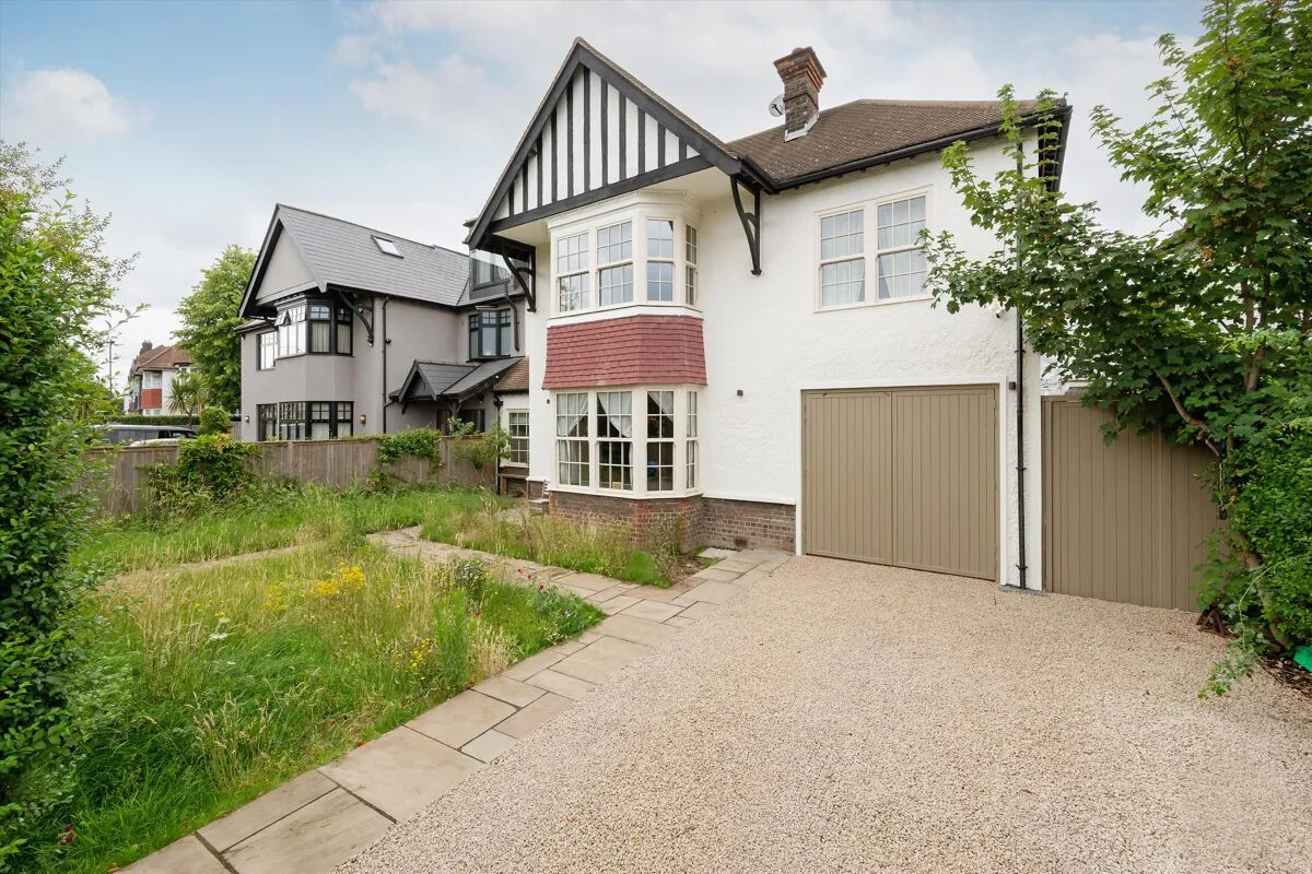 Sidmouth Road, London, NW2, photo 2
