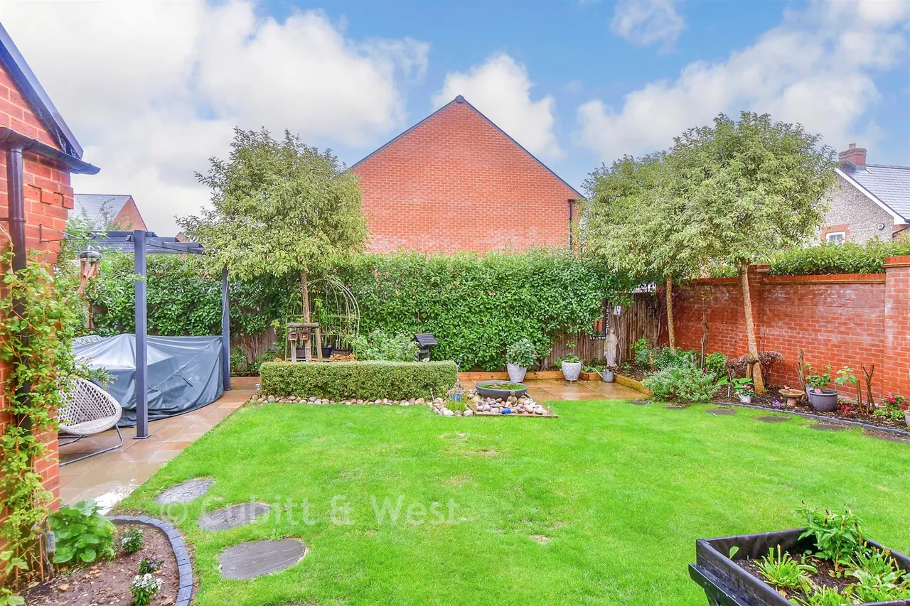 Shelby Drive, Westhampnett, PO18, photo 11