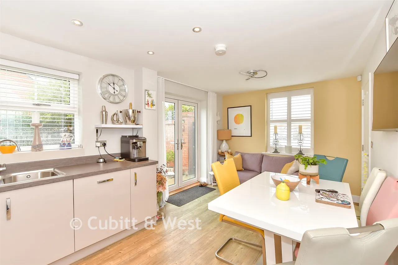 Shelby Drive, Westhampnett, PO18, photo 7