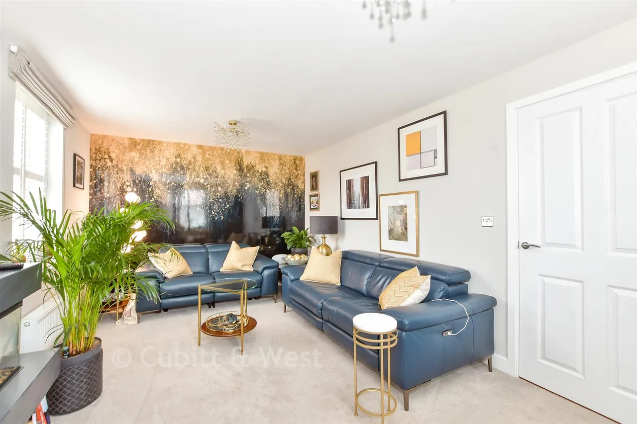 Shelby Drive, Westhampnett, PO18, photo 6
