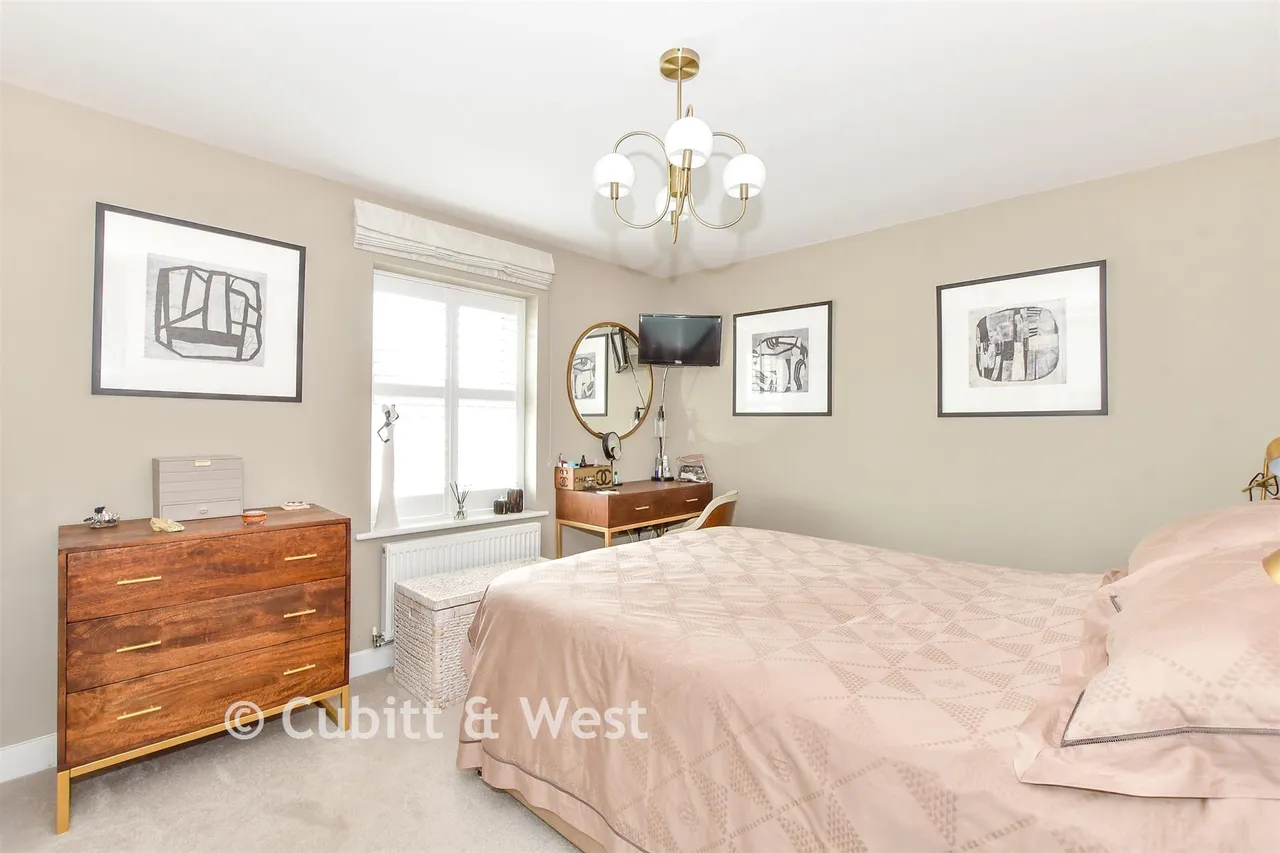 Shelby Drive, Westhampnett, PO18, photo 8