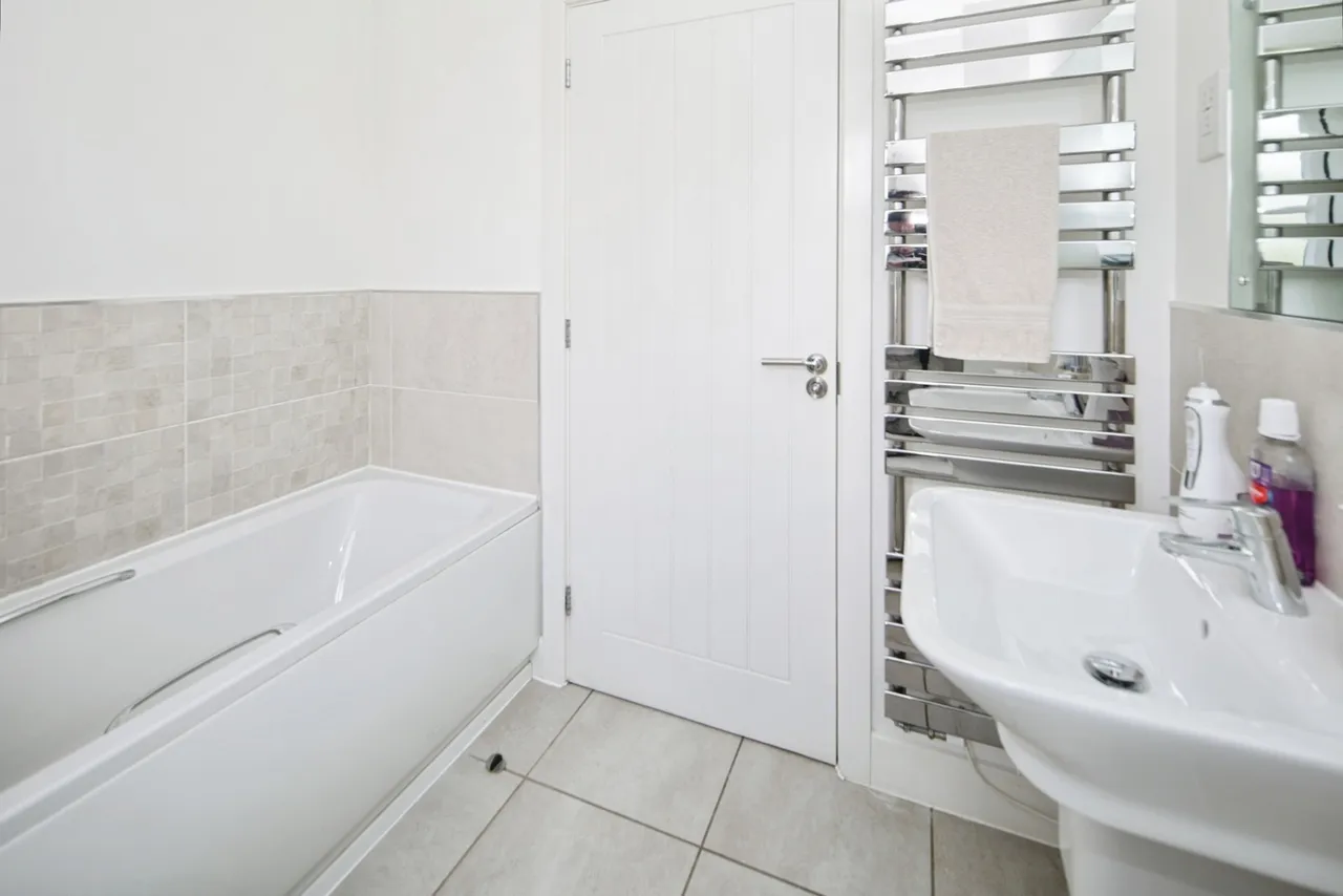 Norman Edwards Close, Nether Whitacre, B46, photo 18