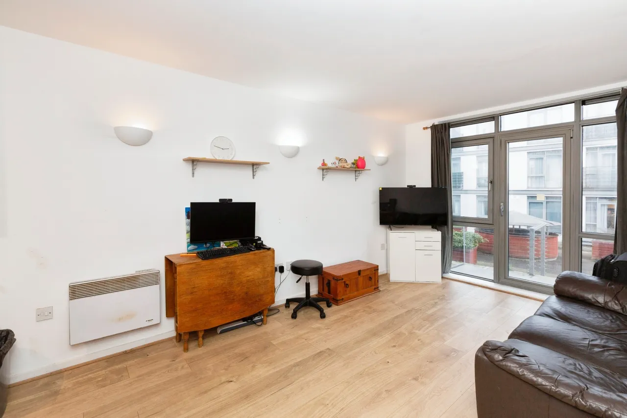 Longbridge Road, Barking, IG11, photo 5