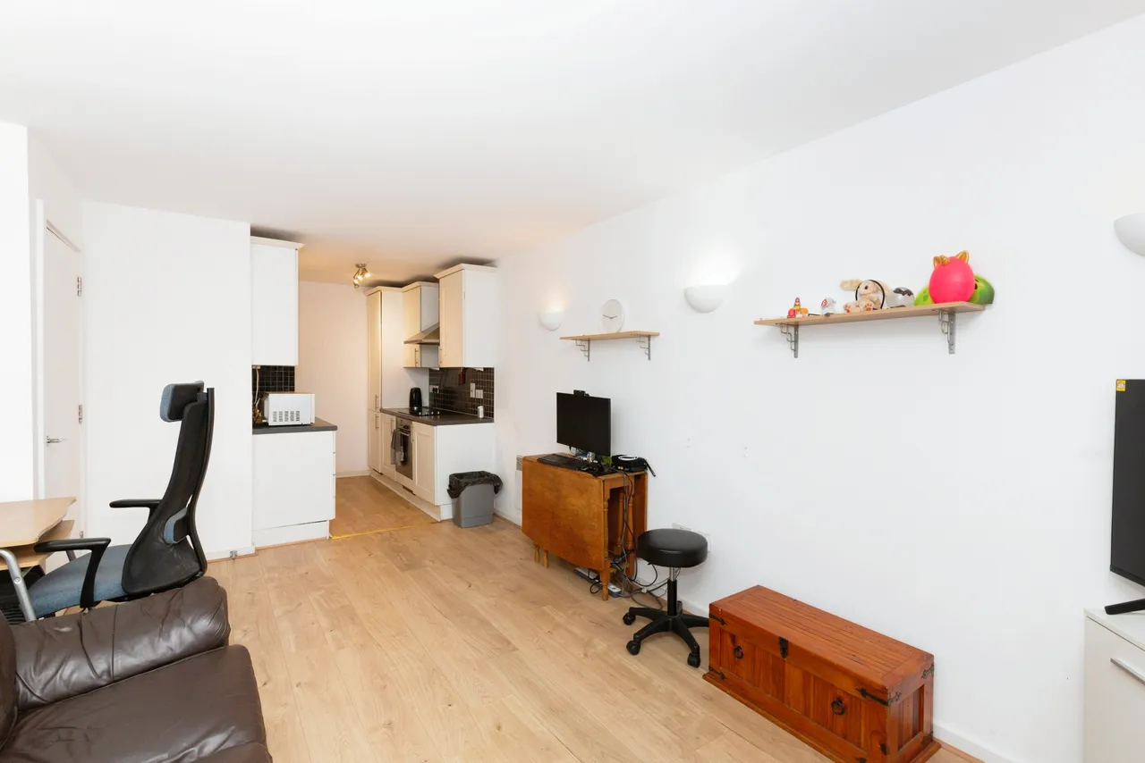 Longbridge Road, Barking, IG11, photo 6