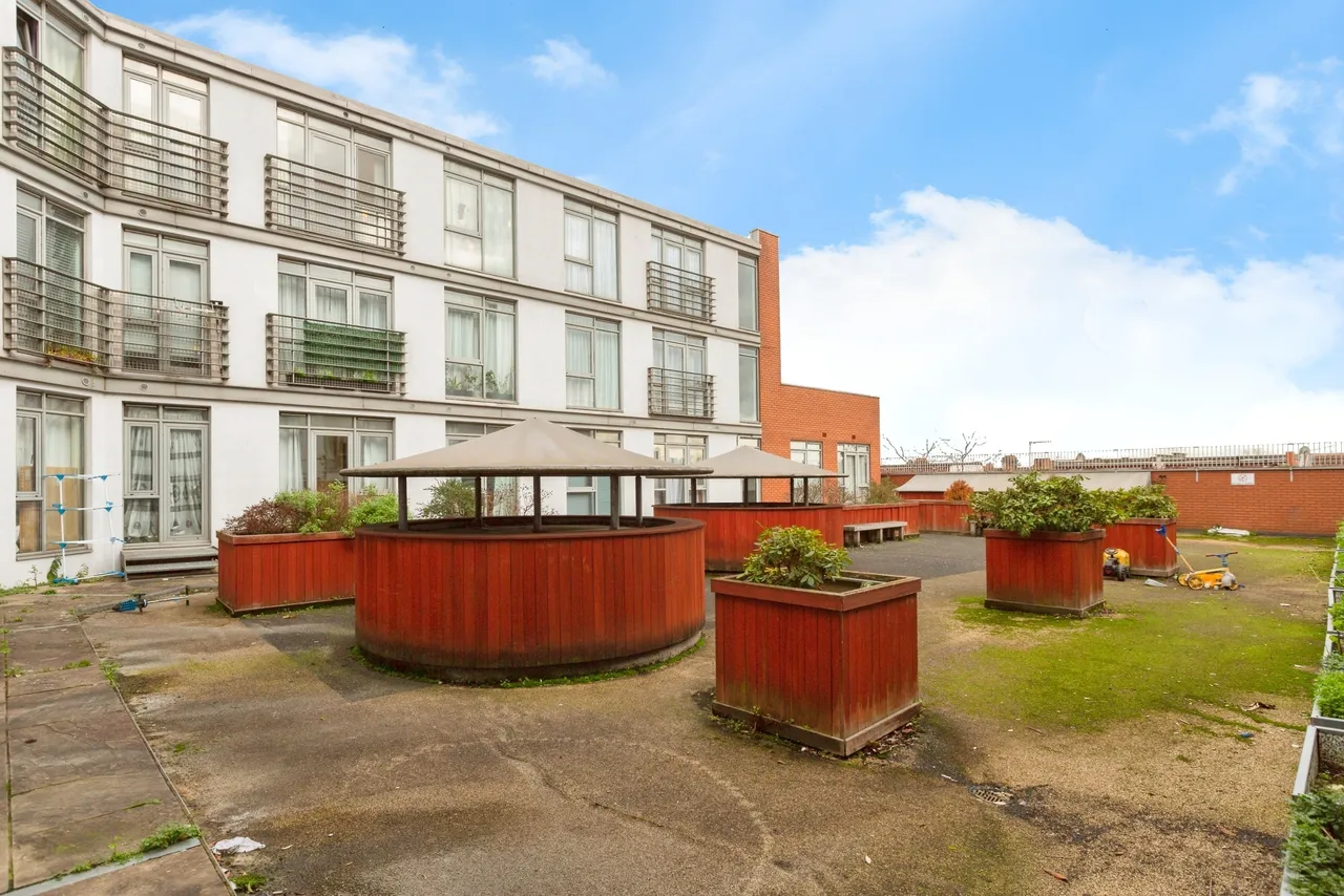 Longbridge Road, Barking, IG11, photo 4