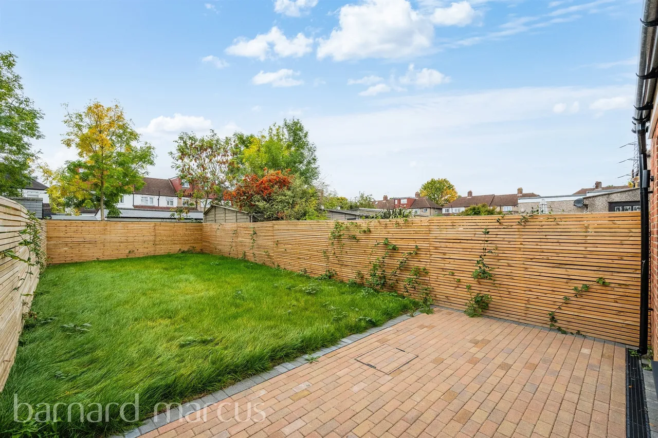 Hughenden Road, Worcester Park, photo 8