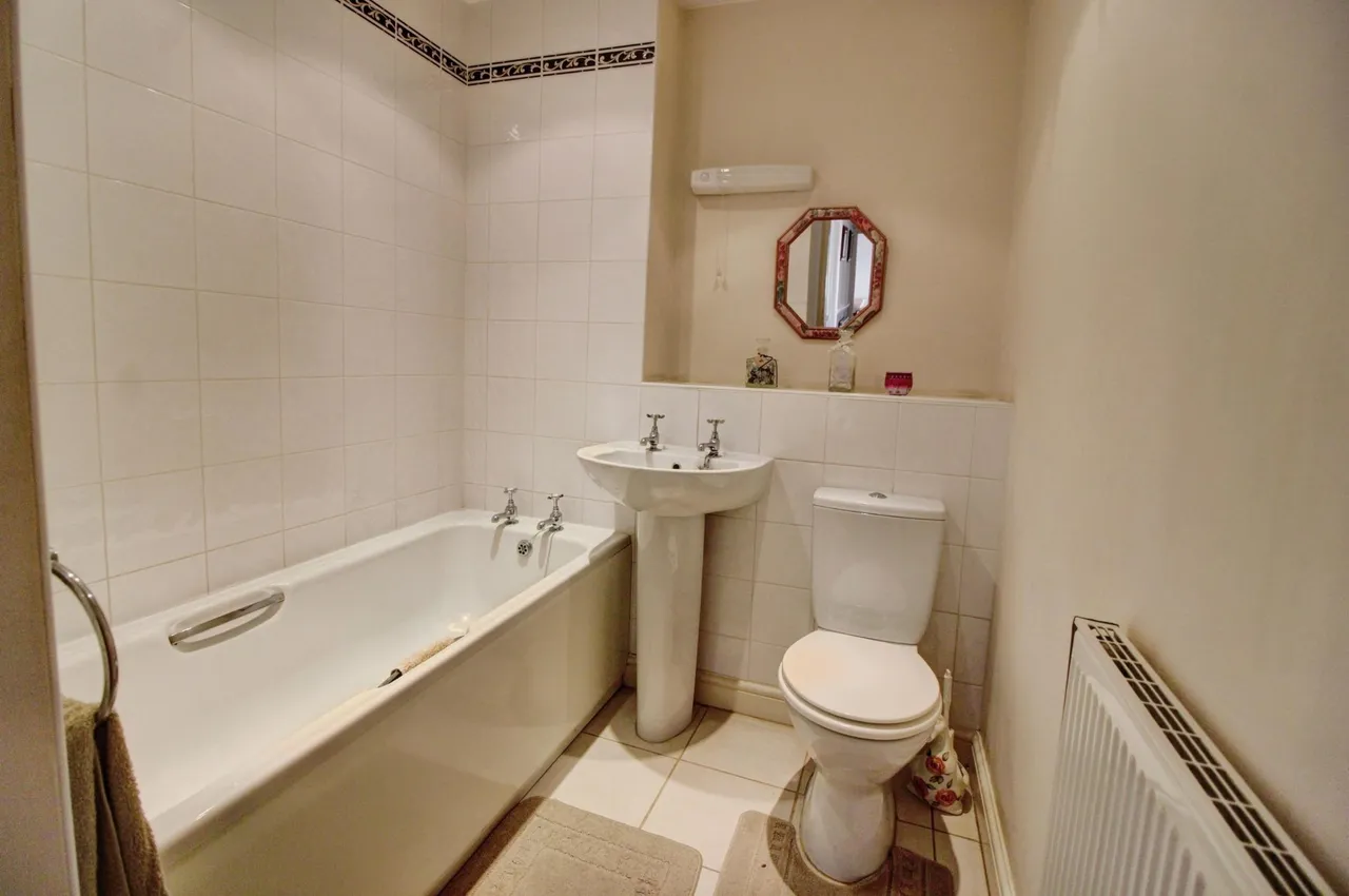Heather Mews, Cannock, WS12, photo 13