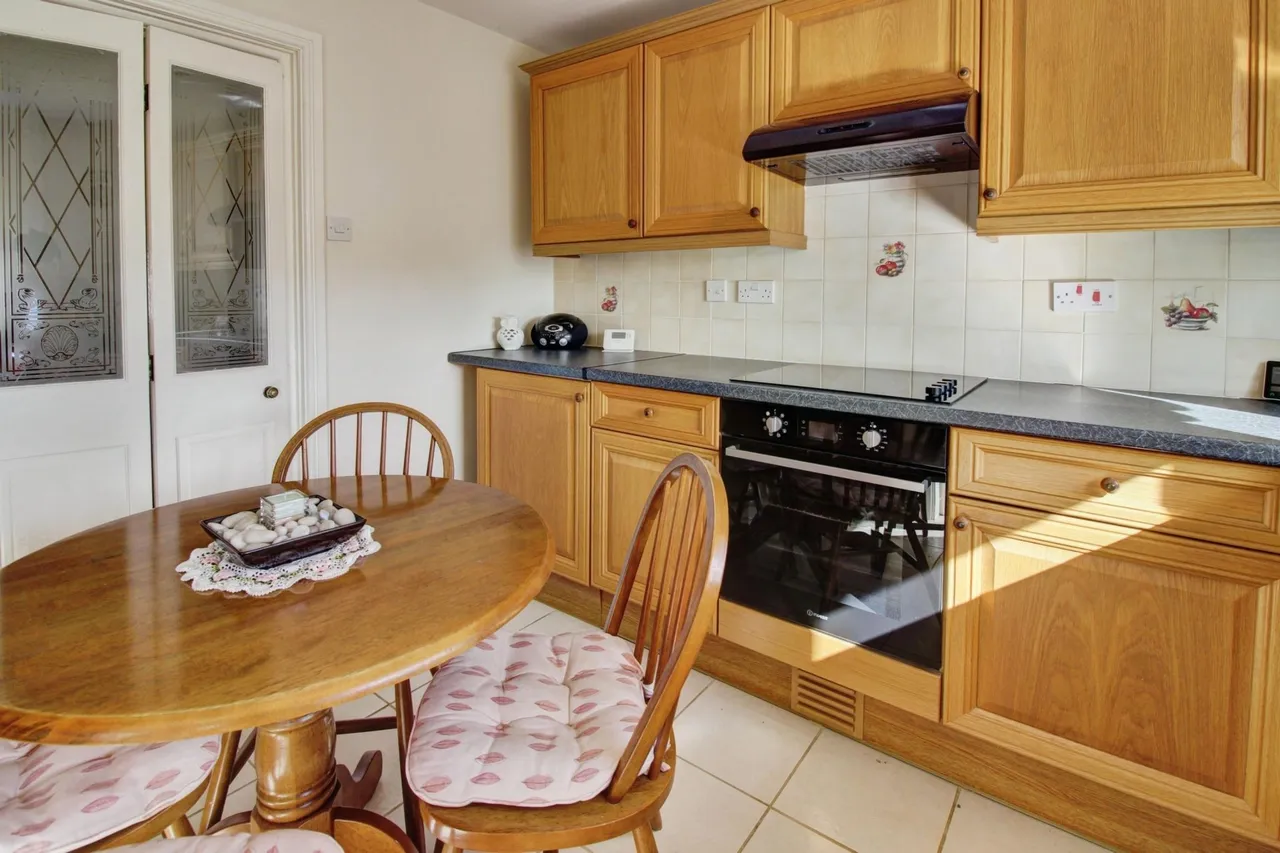 Heather Mews, Cannock, WS12, photo 4