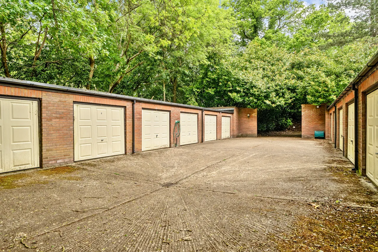 Gerrards Cross, Buckinghamshire, photo 11