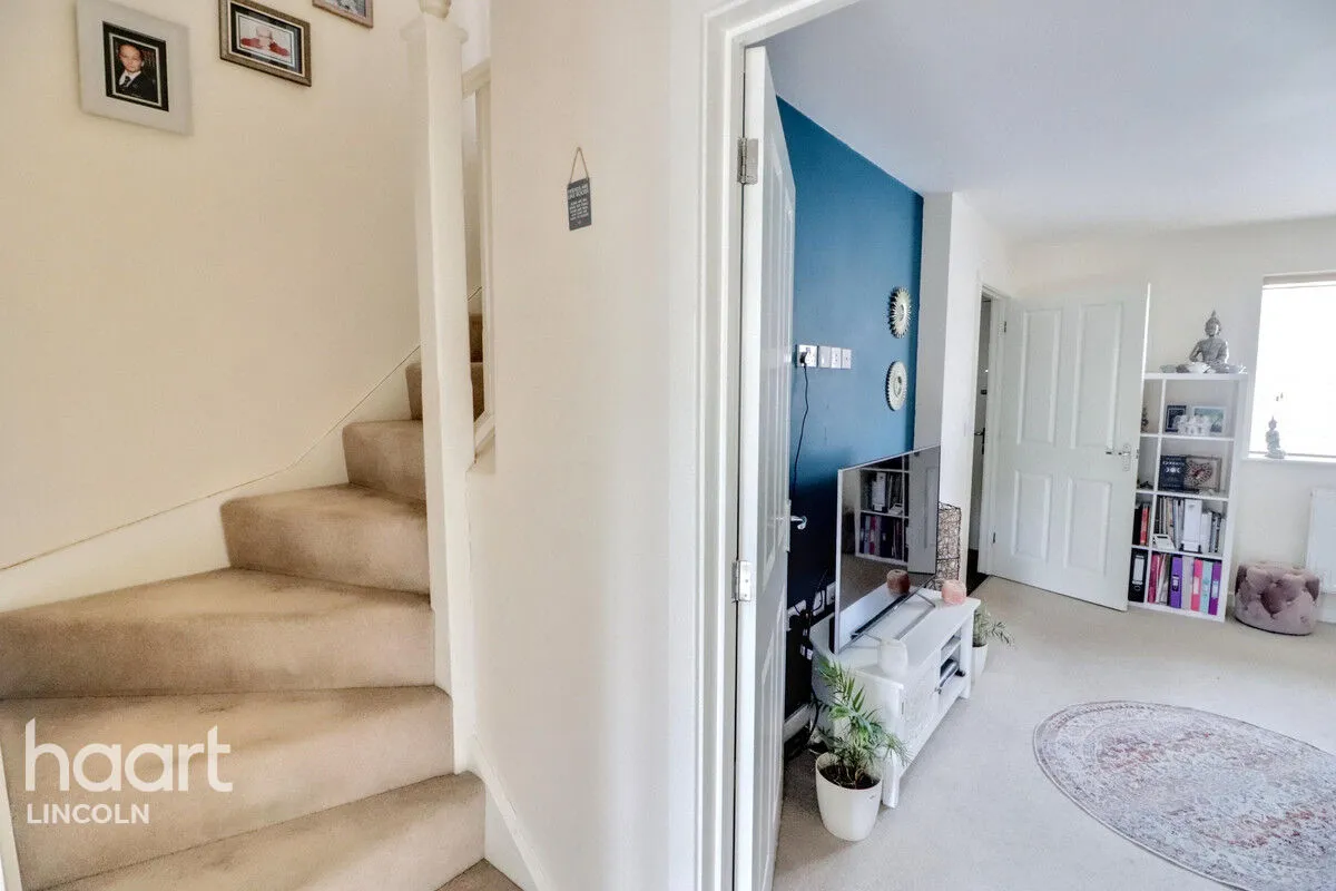 Rosemary Drive, Witham St Hughs, LN6, photo 2