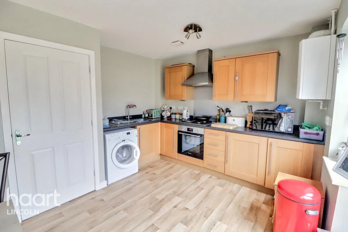 Rosemary Drive, Witham St Hughs, LN6, photo 5