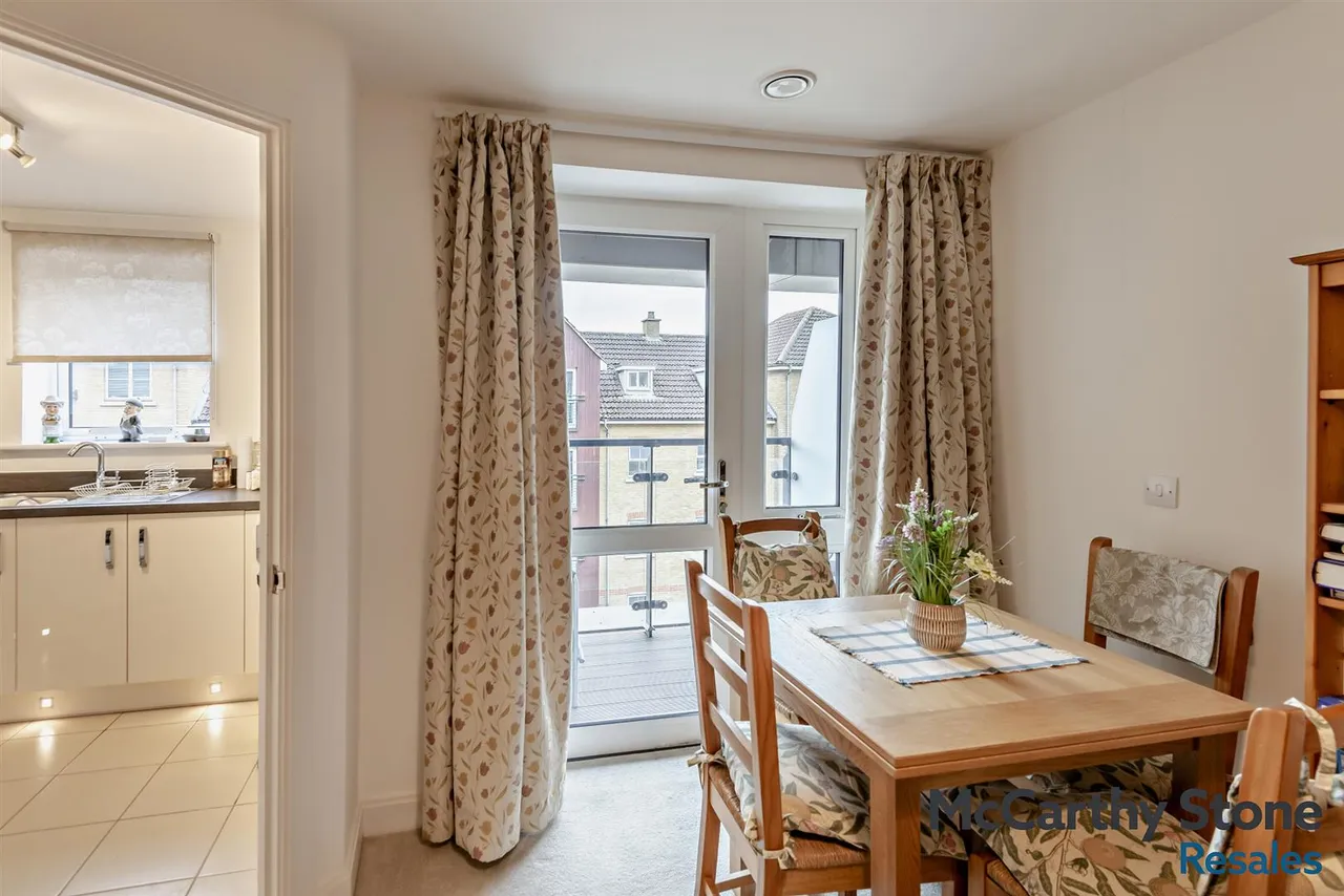 Pegs Lane, Hertford, SG13, photo 5