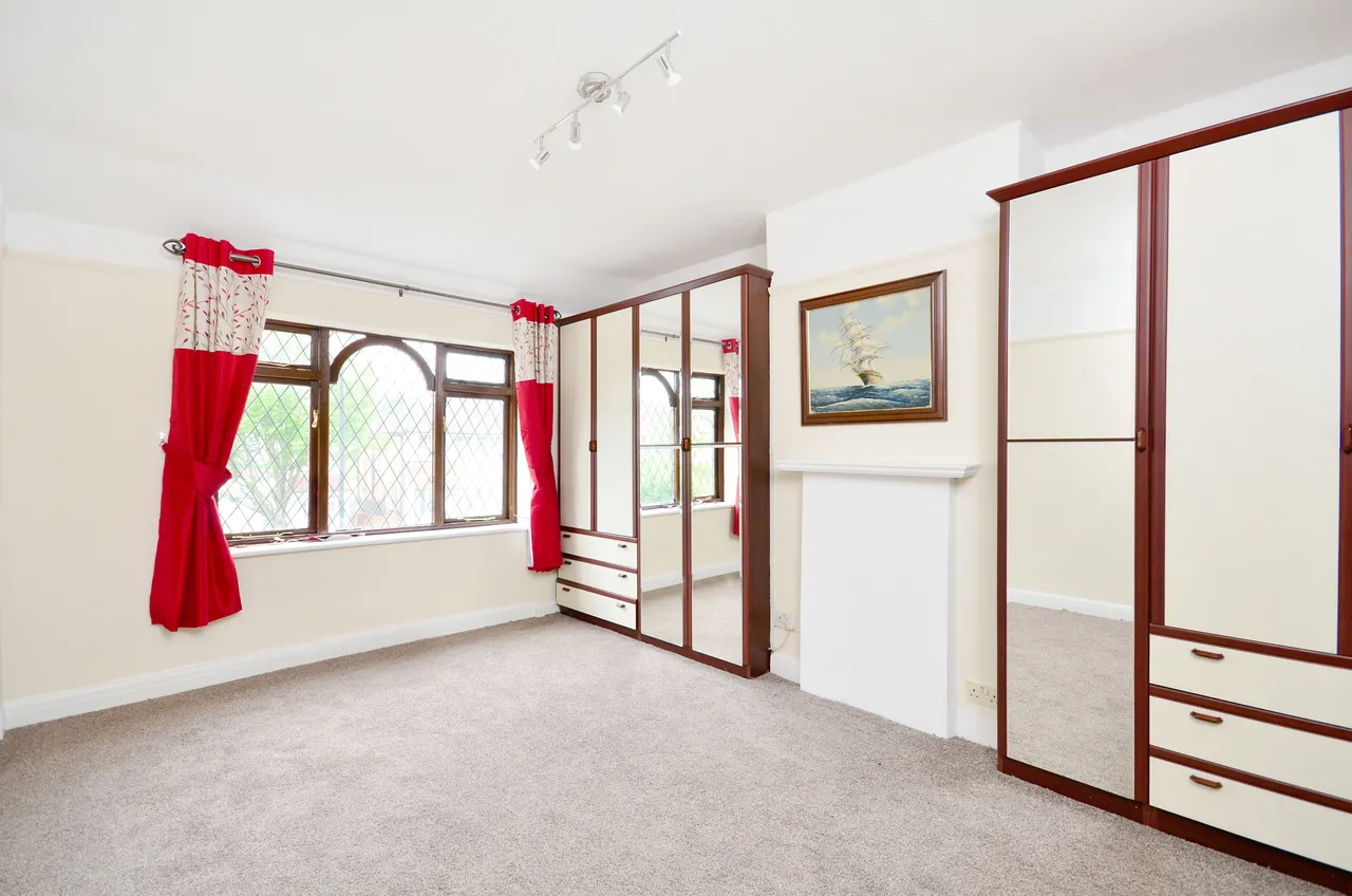 3 bed house for sale — 10 Wyresdale Crescent, Greenford