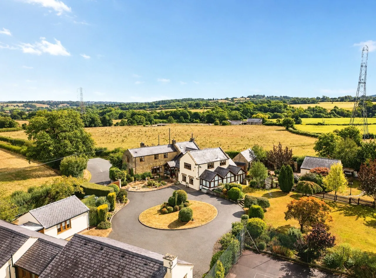 6 bed house for sale, Ffordd Pen Y Bryn, Nercwys, CH7