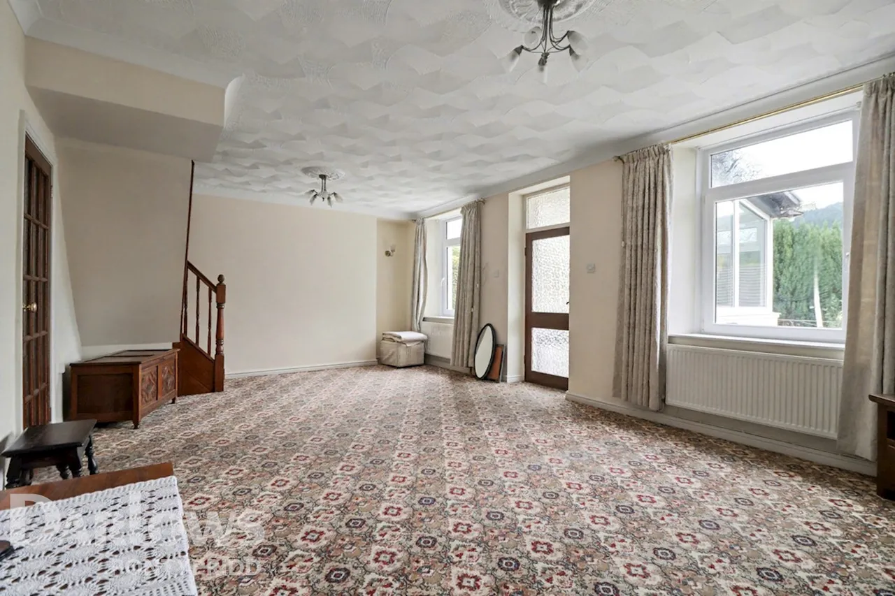 Pantygraigwen Road, Graigwen, photo 9