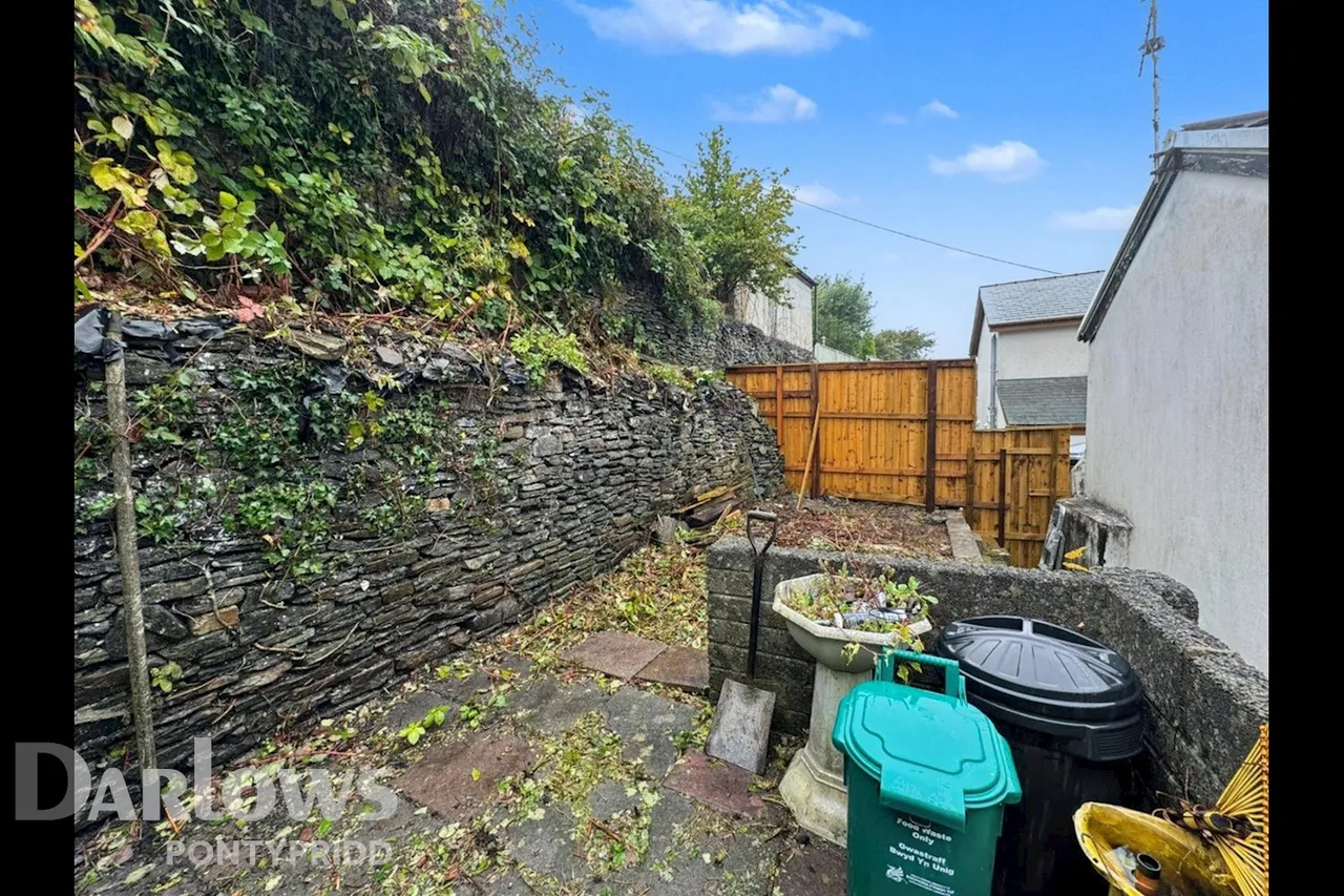 Pantygraigwen Road, Graigwen, photo 26