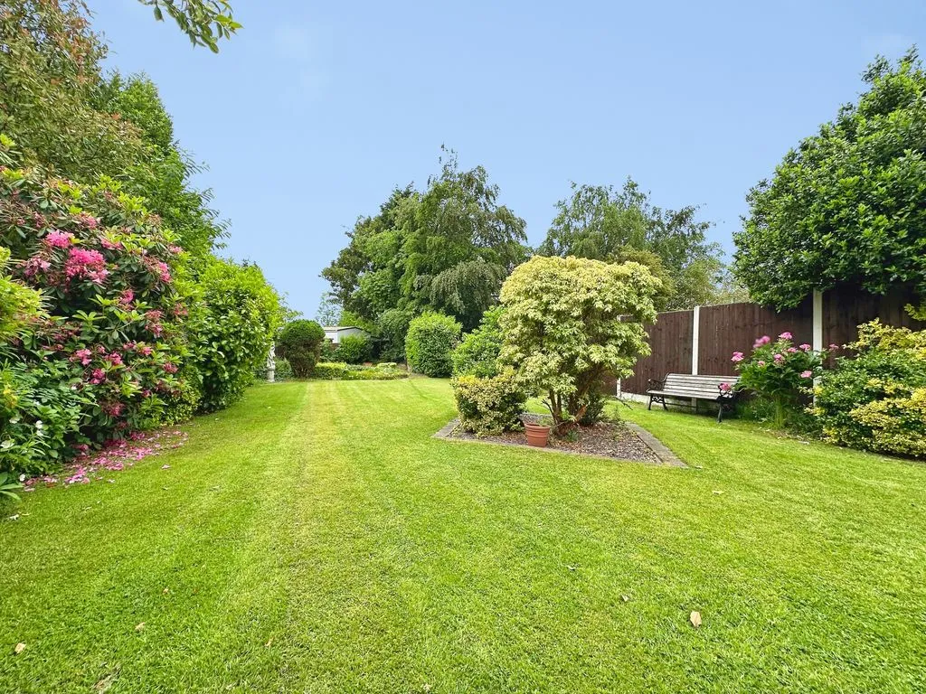 Rushall Manor Road, Walsall, WS4, photo 2