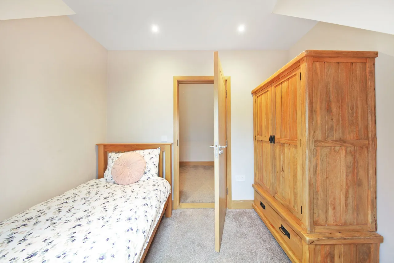 Church Lane, Gravesend, Kent, DA12 2NL, photo 9