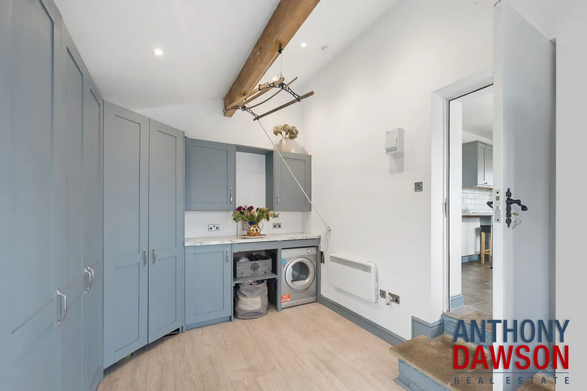 Park Cottages, Hollin Hall, BB8, photo 12