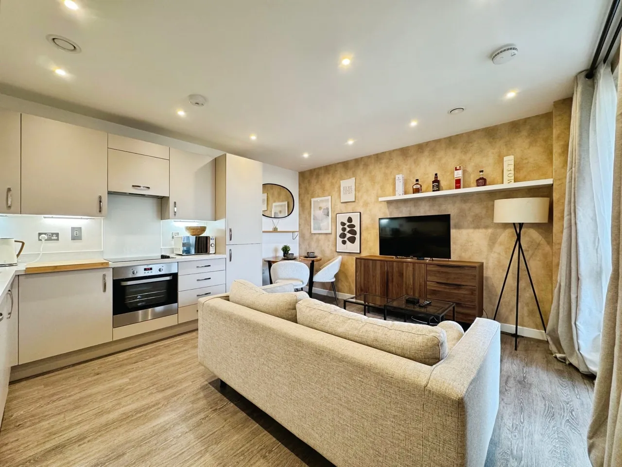 1 bed flat for sale, Medawar Drive, NW7
