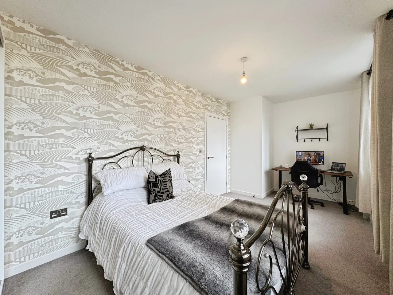 Medawar Drive, NW7, photo 10