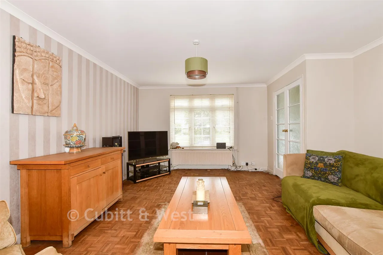 Fairbanks, Haywards Heath, RH16, photo 2