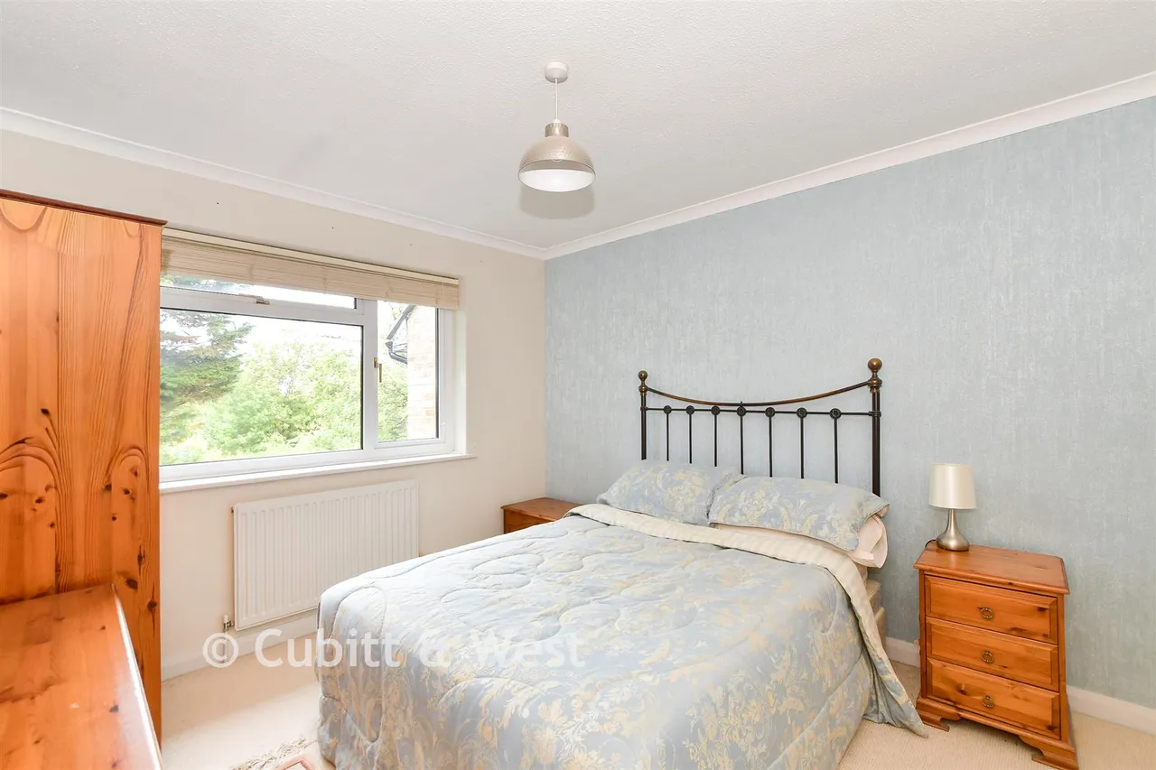Fairbanks, Haywards Heath, RH16, photo 9