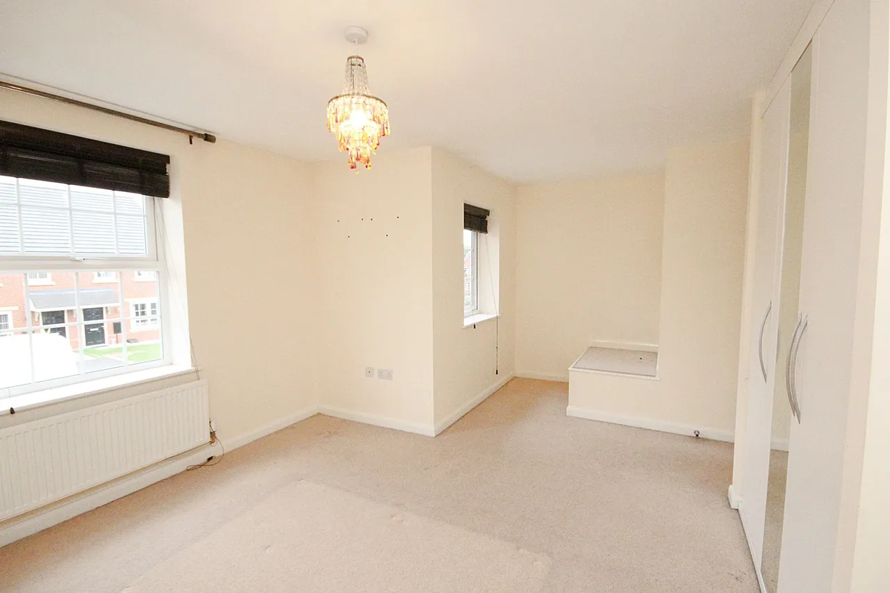 Bakersfield Drive, Great Sankey, Warrington, Warrington, WA5 8HP, photo 9