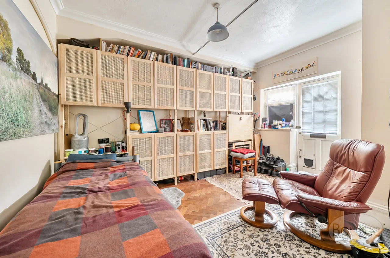 Busbridge Lane, Godalming, GU7, photo 2