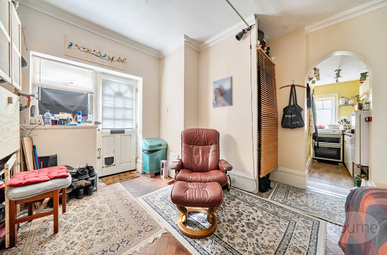 Busbridge Lane, Godalming, GU7, photo 6