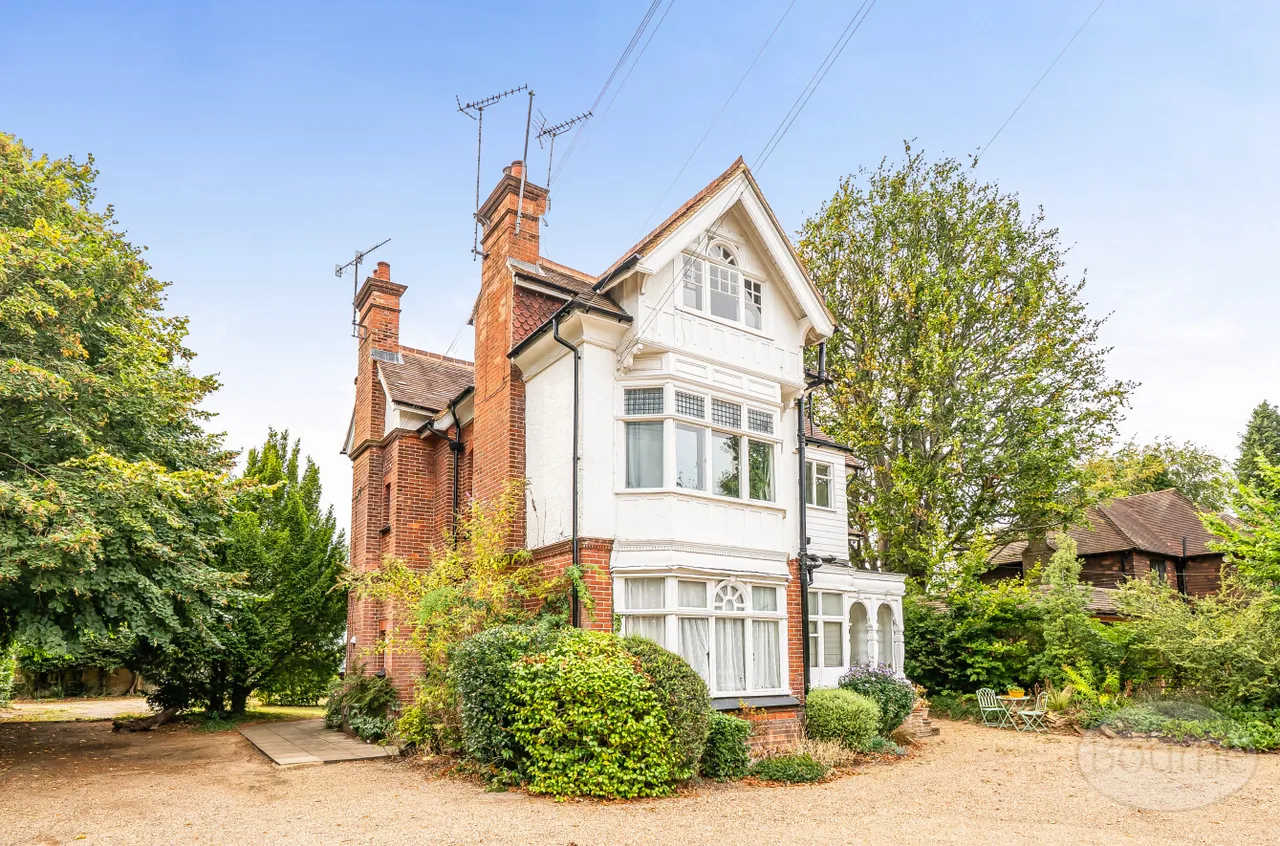 Busbridge Lane, Godalming, GU7, photo 11