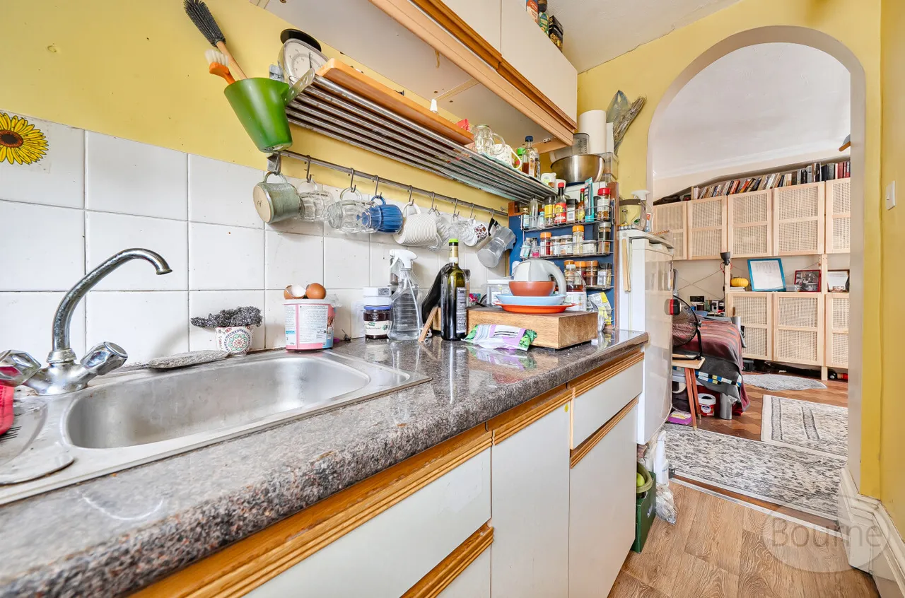 Busbridge Lane, Godalming, GU7, photo 7