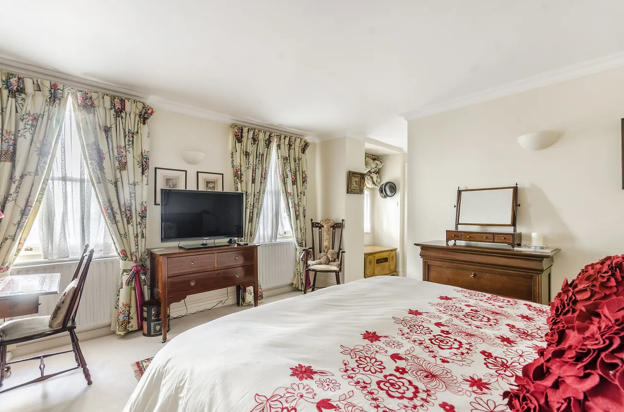 London, SW5, photo 8