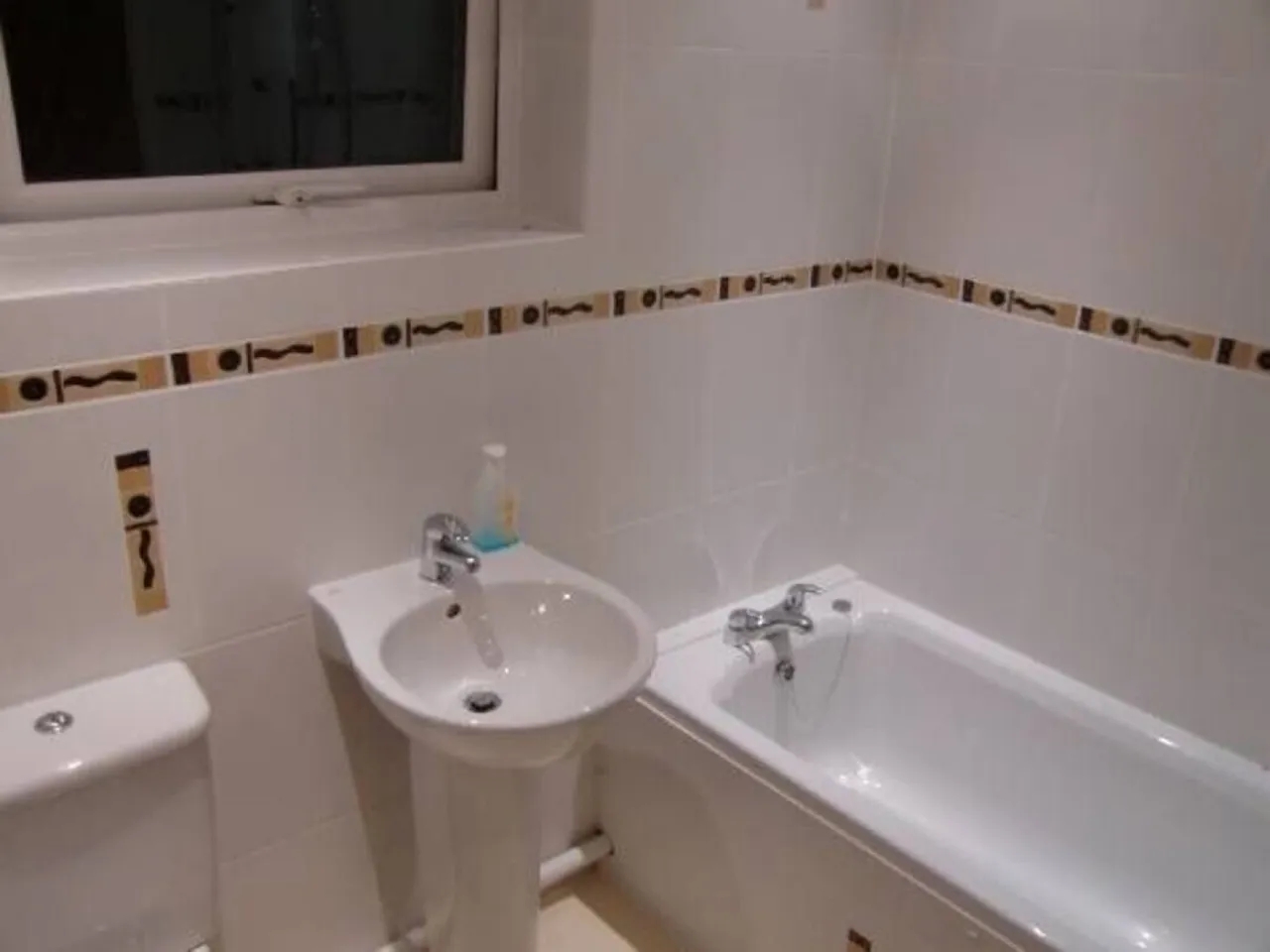 3Eldertree Gardens, EX4, photo 6