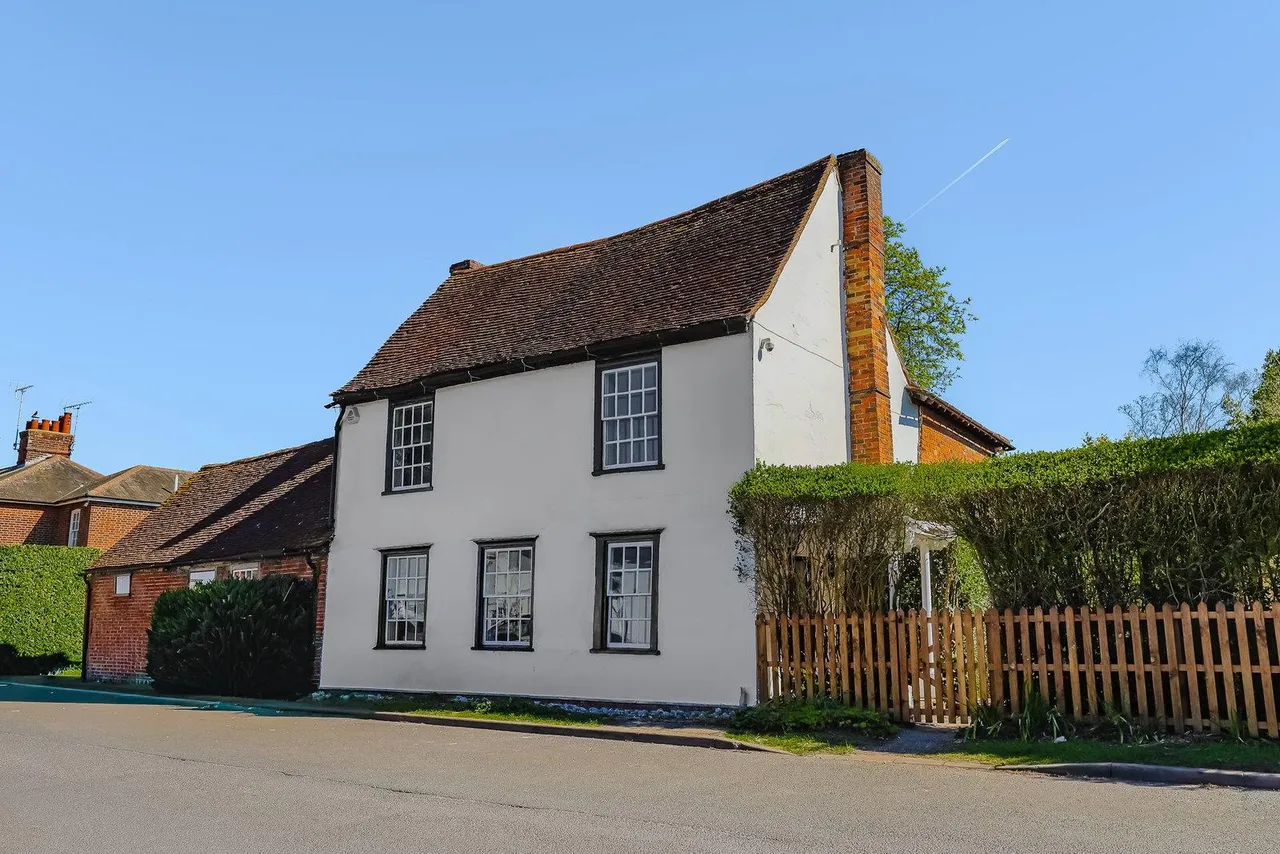 4 bed house for sale, The Square, Stock, CM4