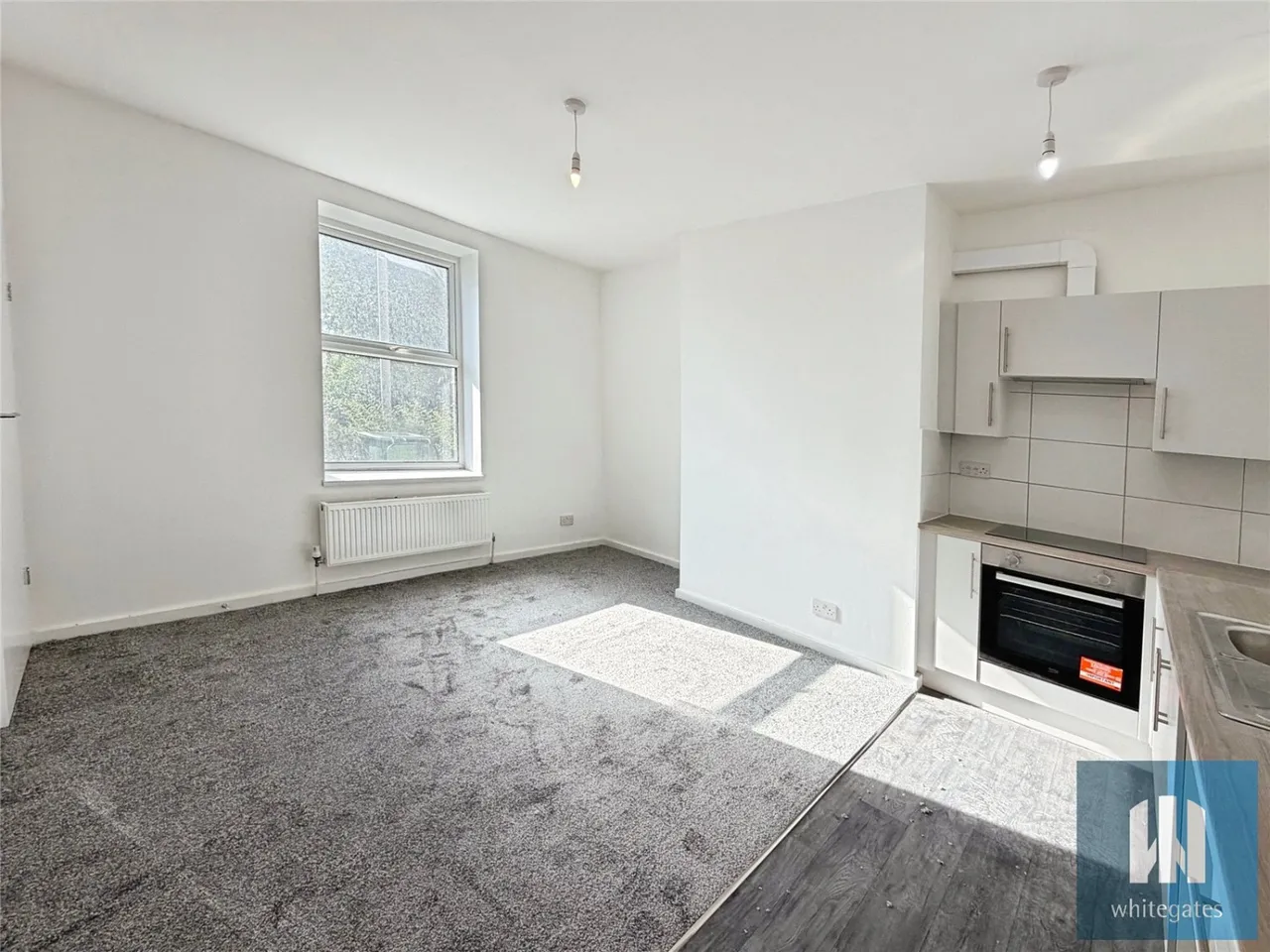 Leeds Road, Bradley, HD2, photo 3