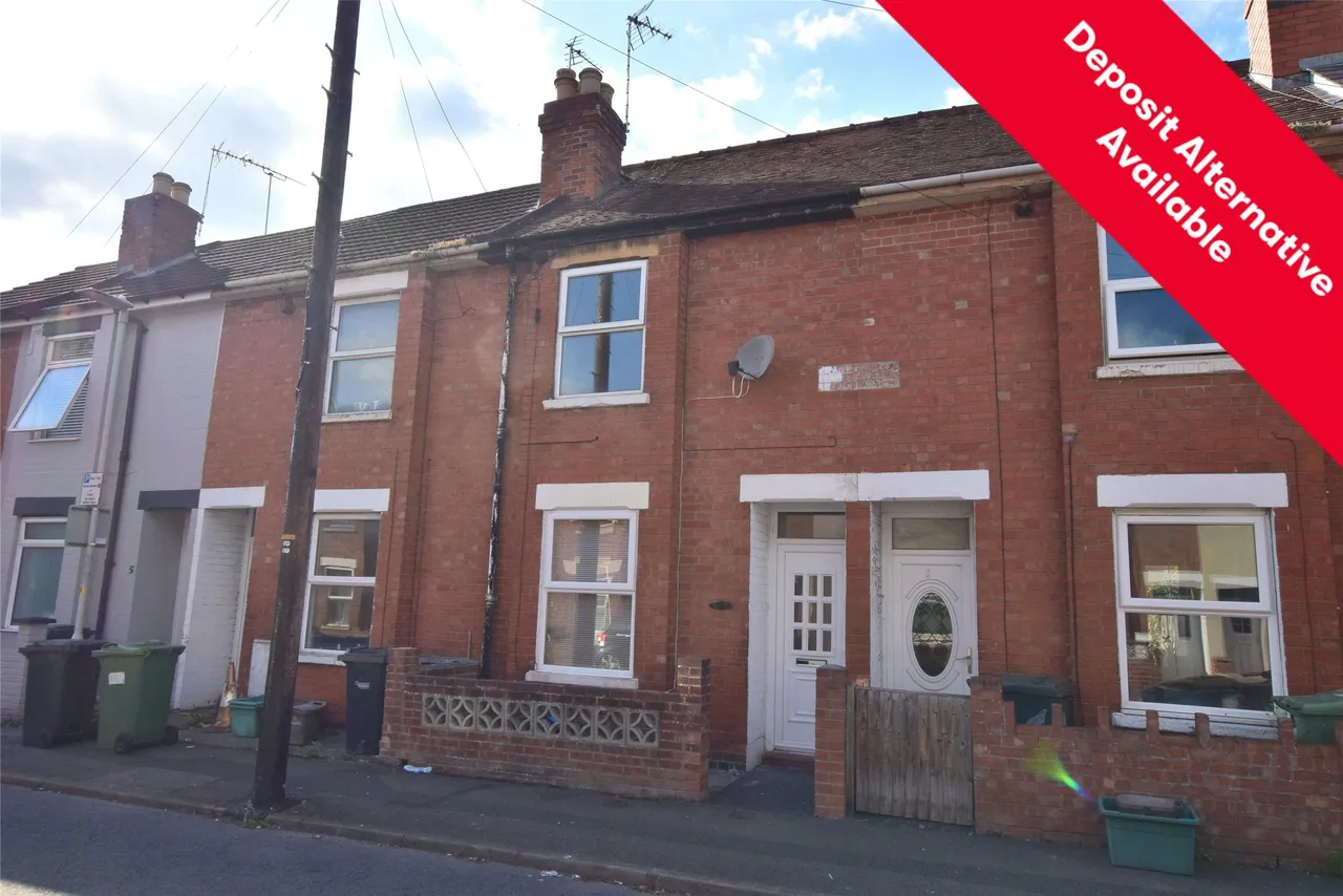 3 bed house to rent — Swan Road, Gloucester, GL1 3BJ