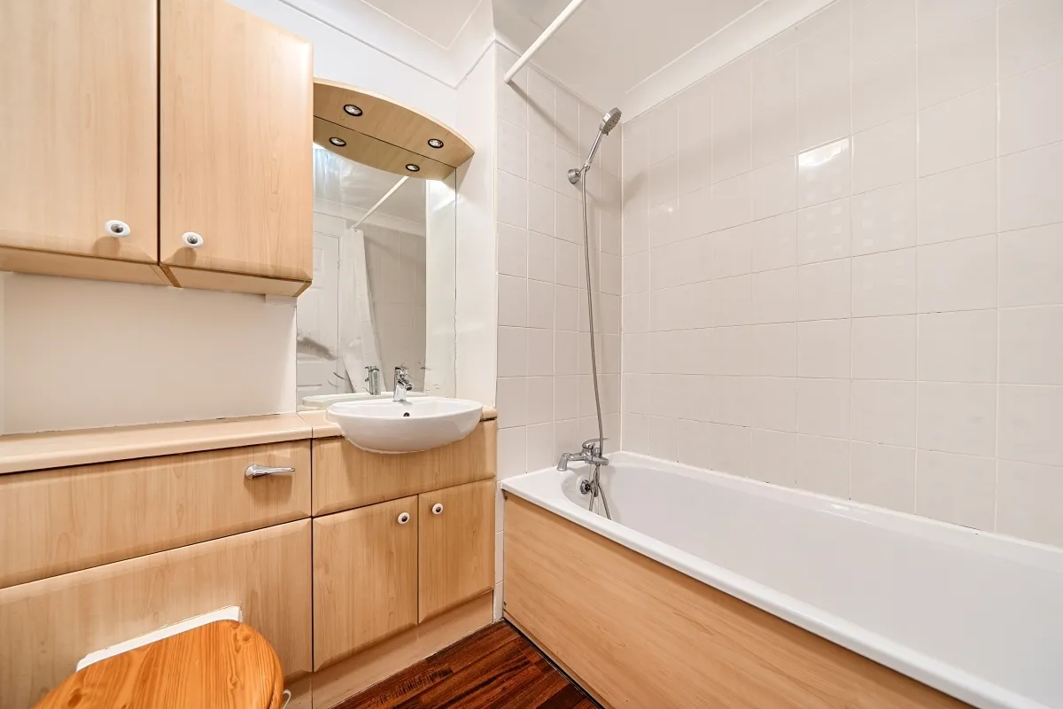 St. Annes Rise Redhill RH1, photo 6