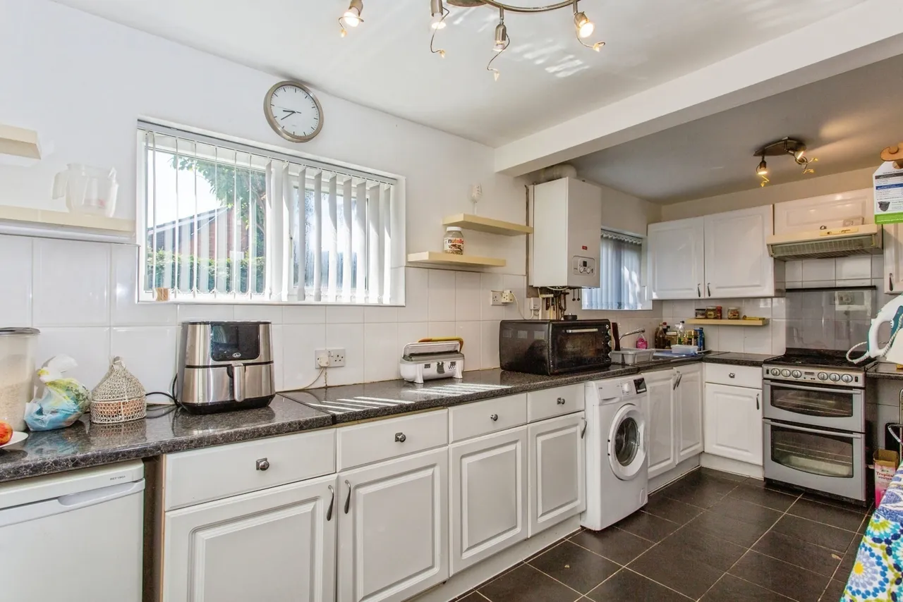 Pear Tree Crescent, Walton-le-Dale, Preston, Lancashire, PR5, photo 7