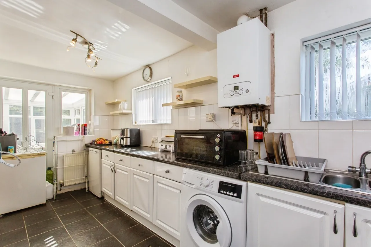 Pear Tree Crescent, Walton-le-Dale, Preston, Lancashire, PR5, photo 8