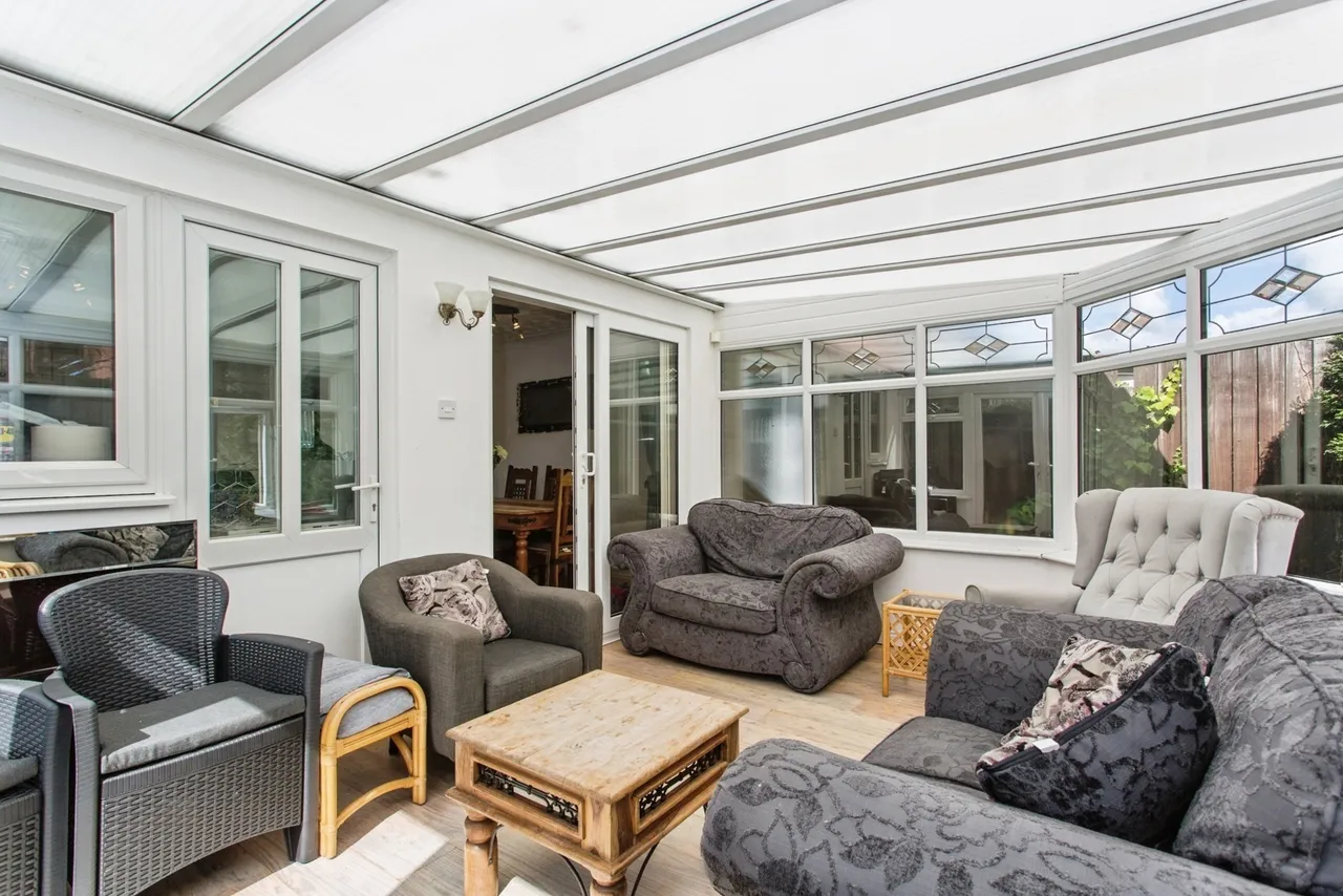 Pear Tree Crescent, Walton-le-Dale, Preston, Lancashire, PR5, photo 9