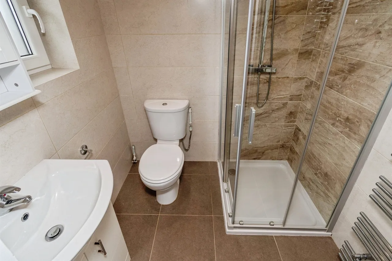 Chase Road, Brownhills, WS8, photo 8