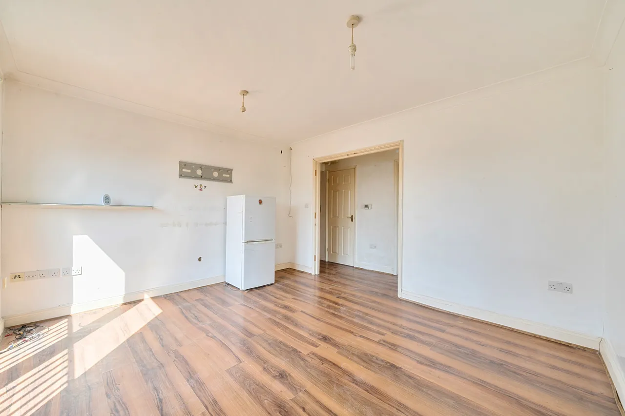 Rickmansworth Road, Northwood, HA6, photo 11