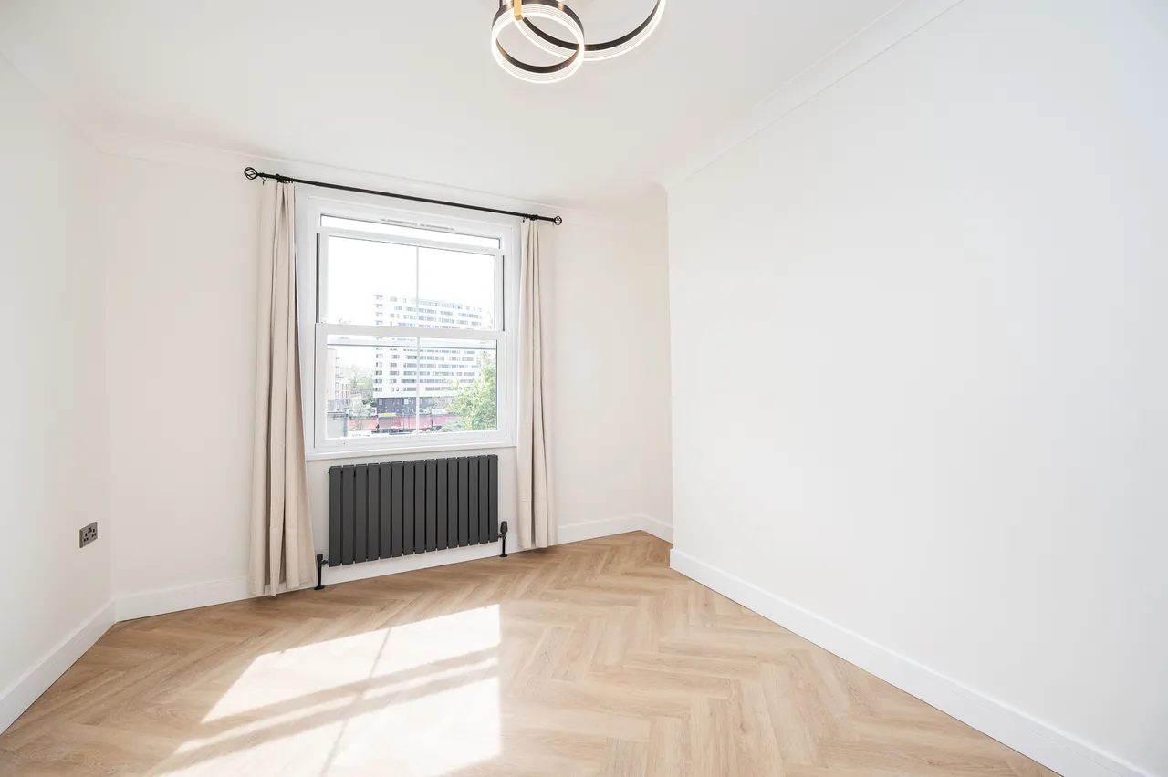 Flat C, 58 Colvestone Crescent, London, photo 4