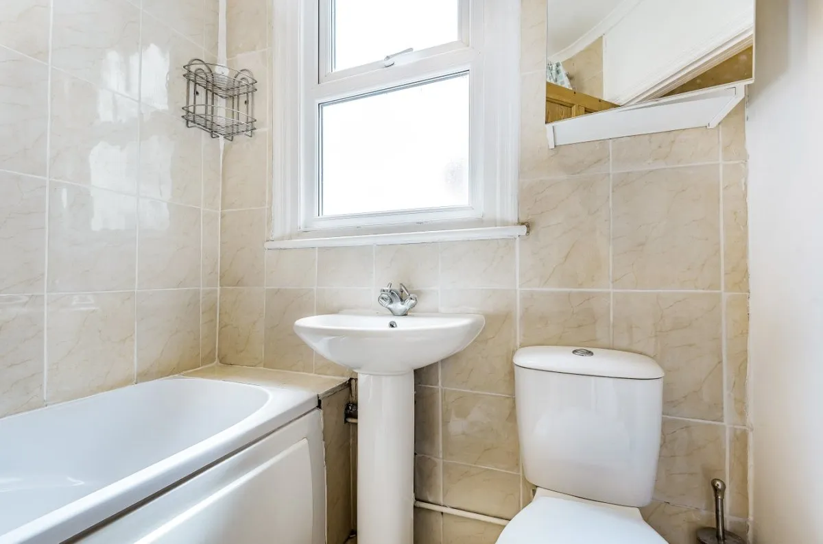 Kingston Road, Raynes Park, London, SW20, photo 8