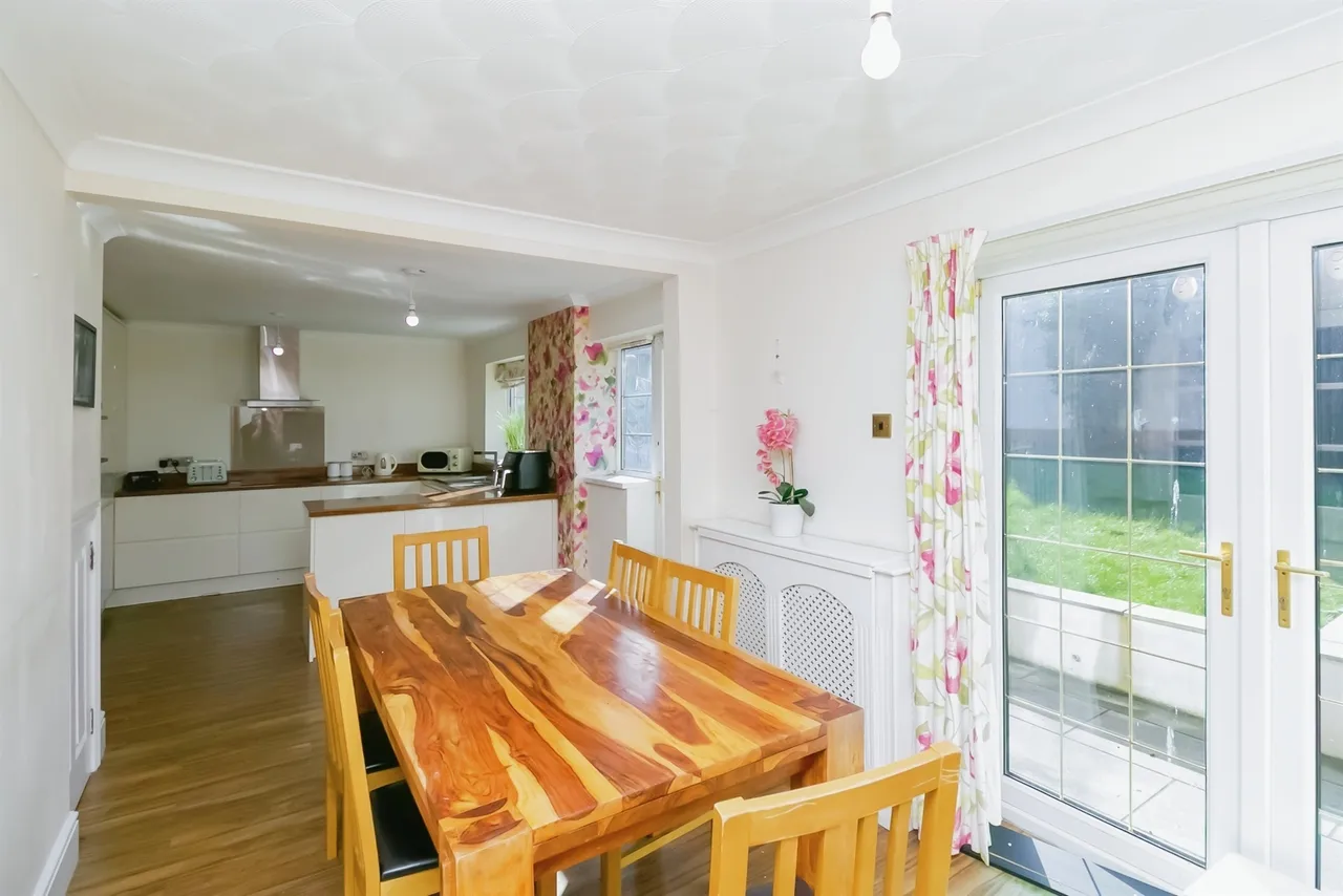 Minster Close, Barry, CF63, photo 7
