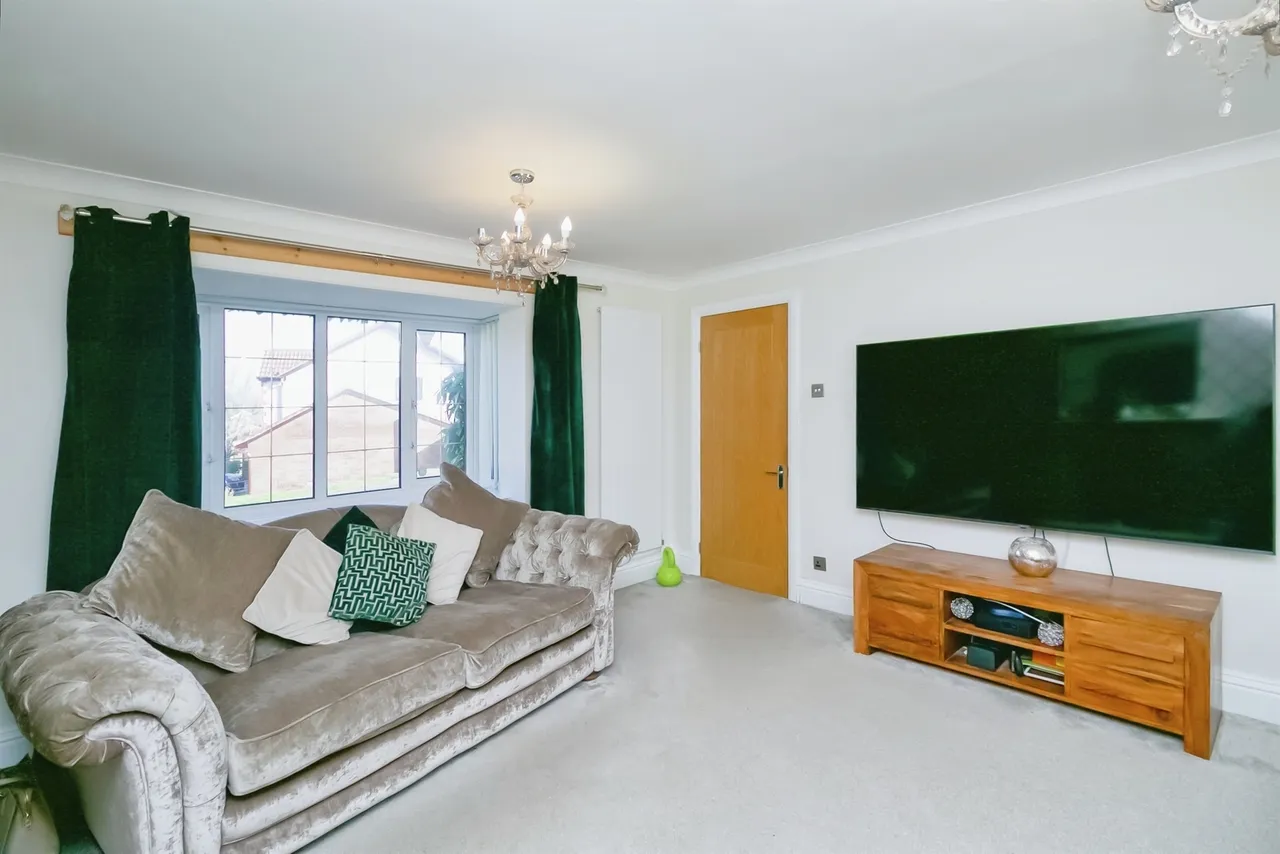 Minster Close, Barry, CF63, photo 9