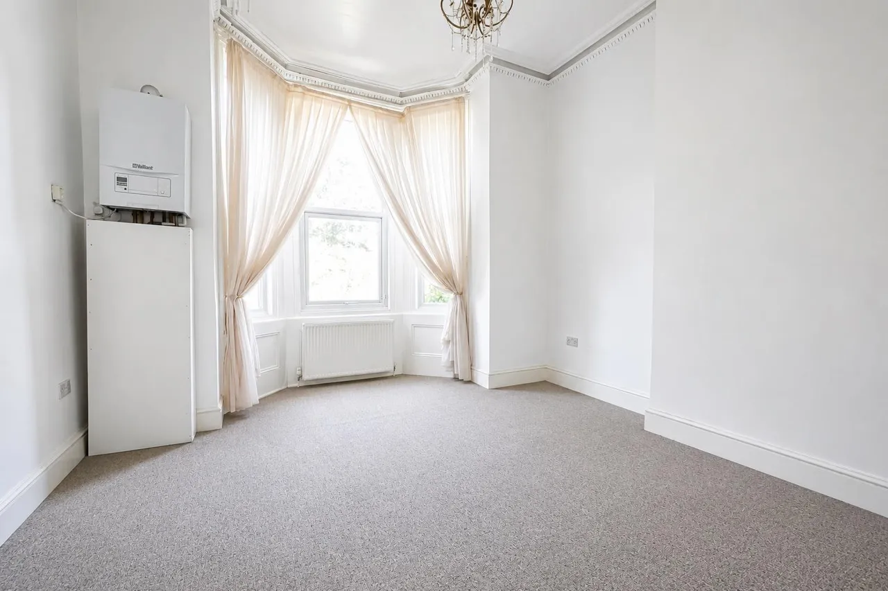 Pevensey Road, St Leonards-On-Sea, photo 4